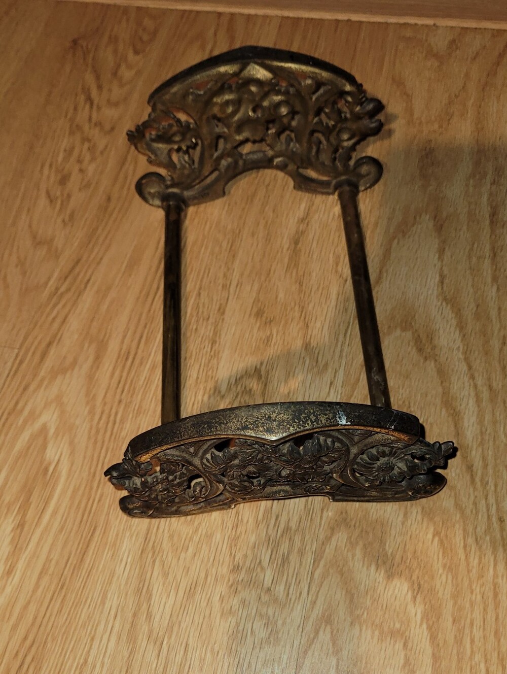 Vintage Brass Expandable Book Holder